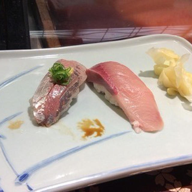 朝からお寿司ぃ〜