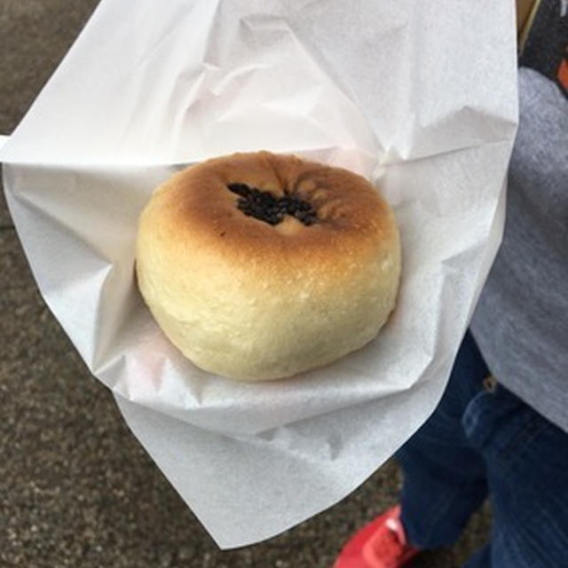 おやつに長野の名物「おやき」
