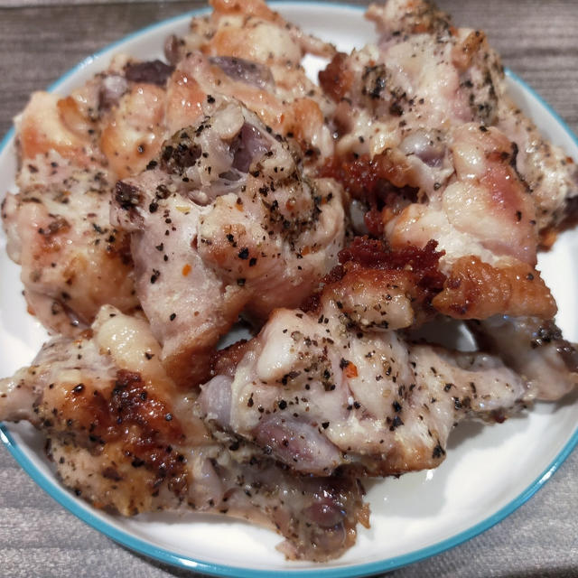 唐揚げにするのが面倒で…焼くだけ手羽元のグリル風