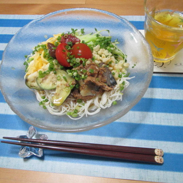 色々トッピングして。。。具だくさんぶっかけ素麺