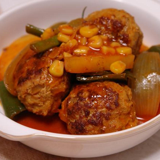 ソースがウマい！甘い野菜煮込みミートボール