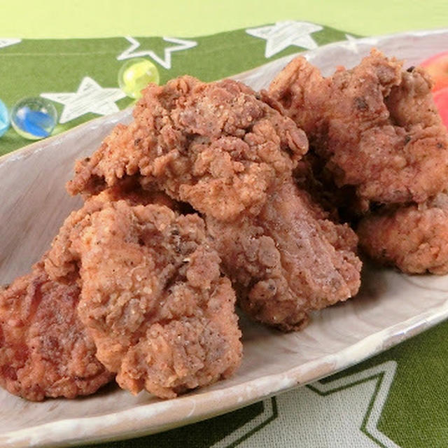 鶏むね肉でスパイシー！ザクザク衣のフライドチキンの作り方