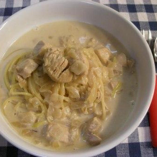 鶏肉のスープスパ