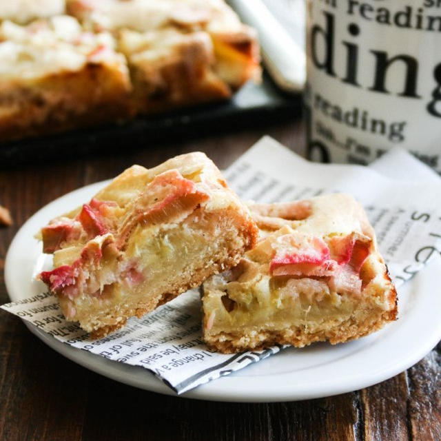 Cardamom Rhubarb Bars カルダモンルバーブバー