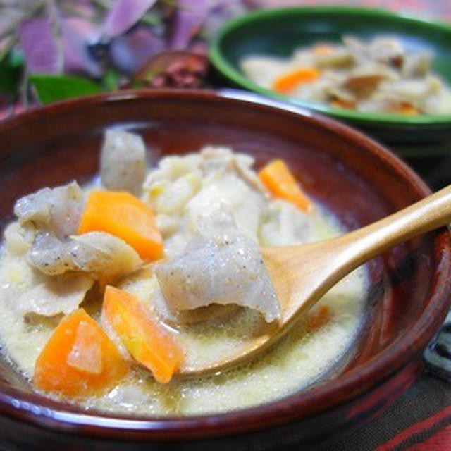 あったか豚汁の洋風味♪豆乳でコクありスープに