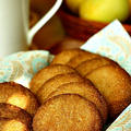 Thin & Crispy Oatmeal Cookies