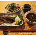 秋刀魚定食で深夜ごはんの日。