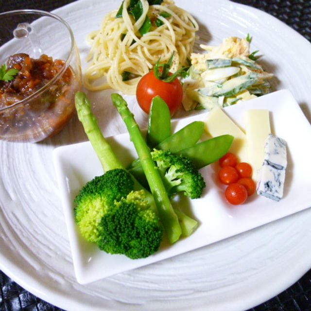 牛筋のトマト煮込みプレート＆漬け鮭のおつまみプレートの献立　夕ご飯２日分
