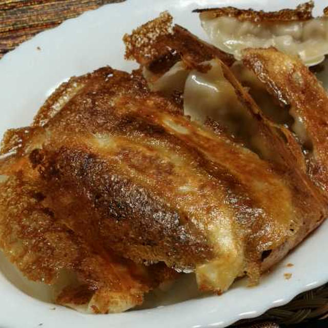 大阪王将の冷凍餃子は蓋すら要らない！