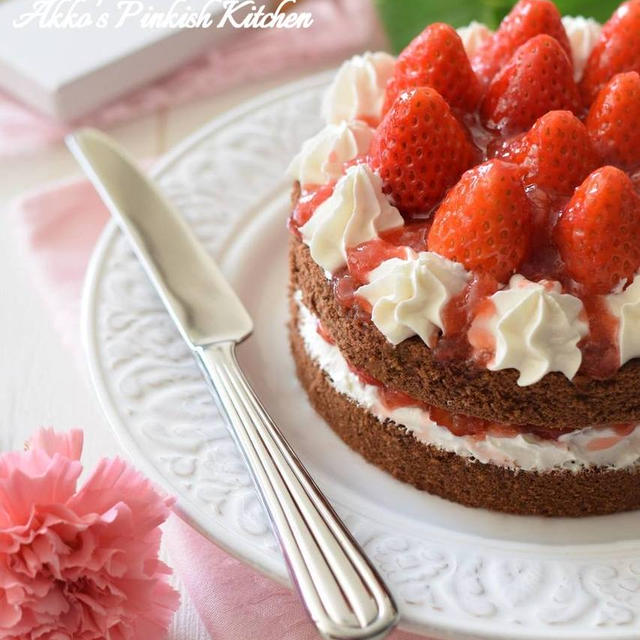 【おもてなし】ストロベリーボルケーノケーキ♡火山のように熱い愛を伝えるバレンタインケーキ♪
