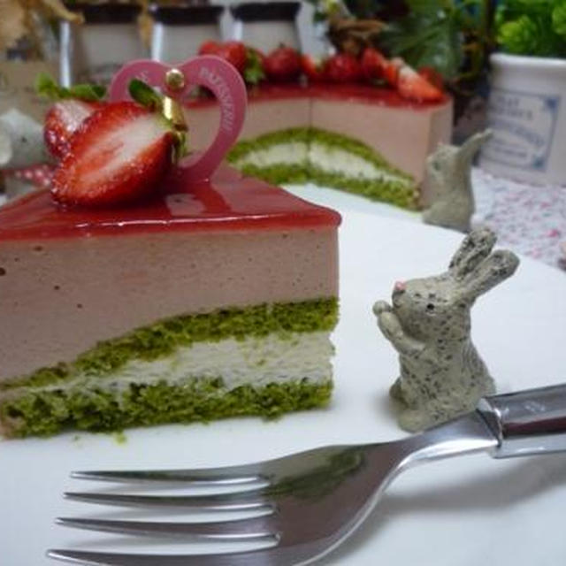 春色　ベリーババロアケーキ作りました！