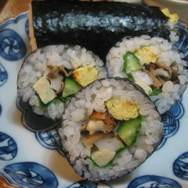 今日の晩御飯（恵方巻、明太いわし、ごぼう・レンコン・牛肉のきんぴら、etc・・）
