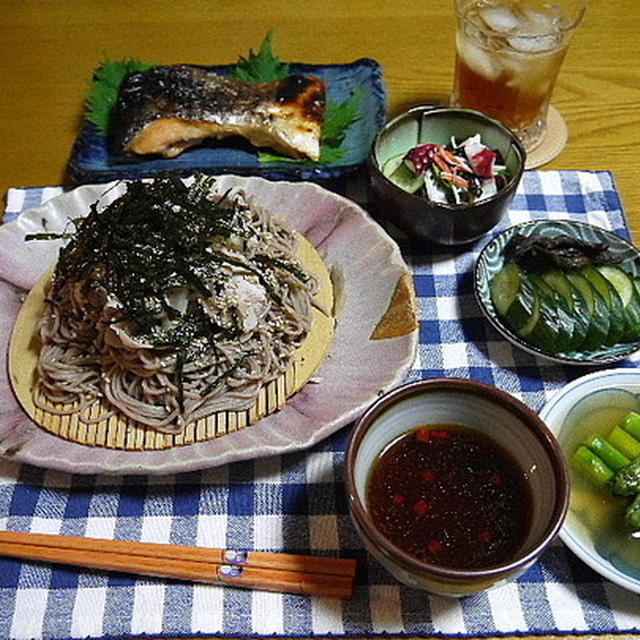 【夕食】肉もりそば・さけあら塩焼き・アスパラ辛子醤油…