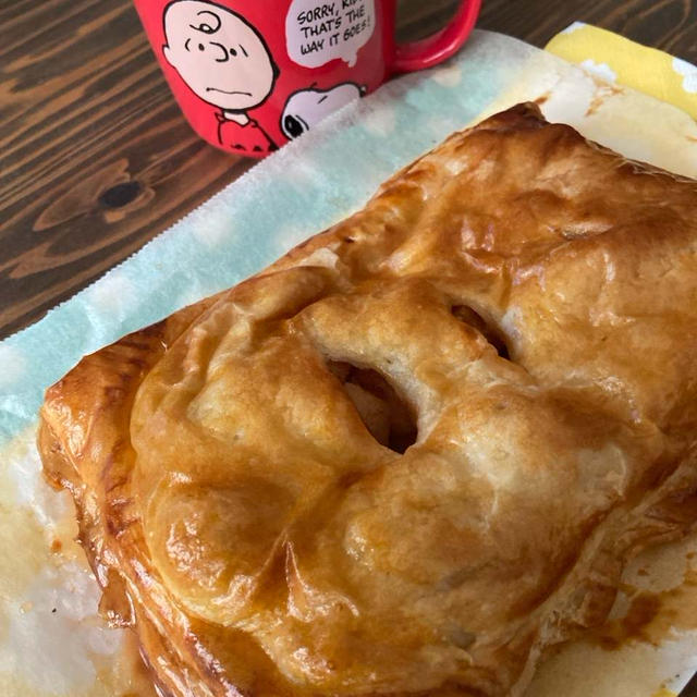 アップルパイ焼き上がりました♪