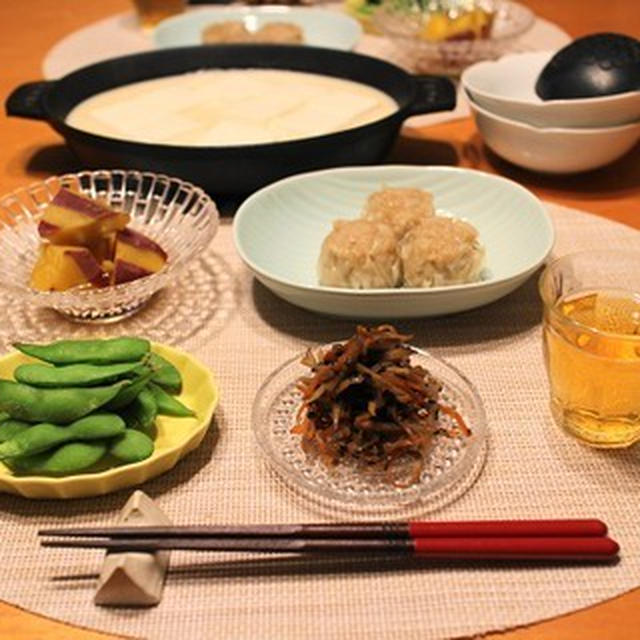 ストウブで『豆乳湯豆腐』の献立。