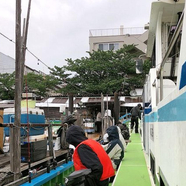 まるで罰ゲーム？！土砂降りの中の「バリバスカップ2025 東京湾マゴチ釣り大会」
