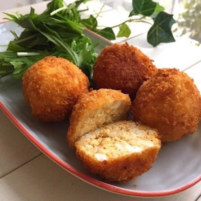 節約！ヘルシー＊豆腐とゆで卵のコロッケ