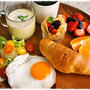 ワンプレート朝ごはん～塩ロールパンとカレーの日とらん丸さん～