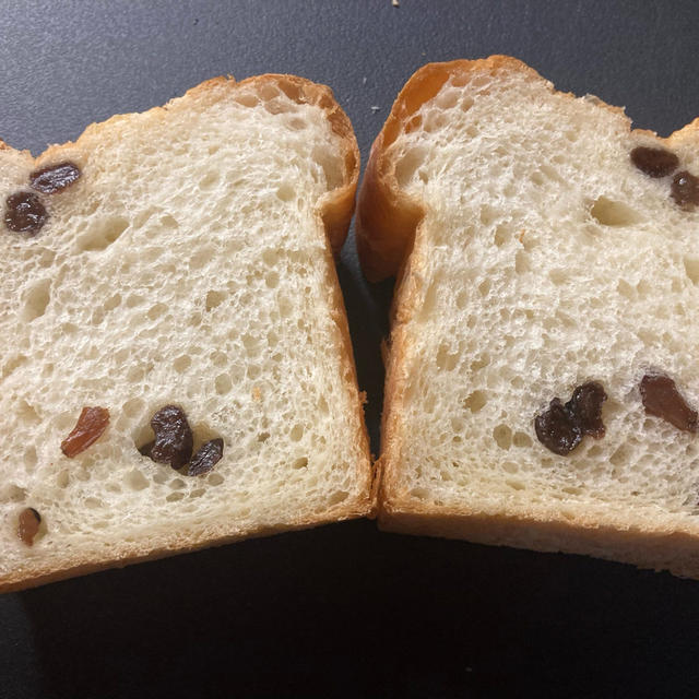ふわふわレーズンパン