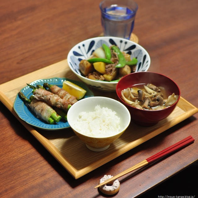 昨日の晩ごはんは肉じゃがとアスパラの豚巻きグリル