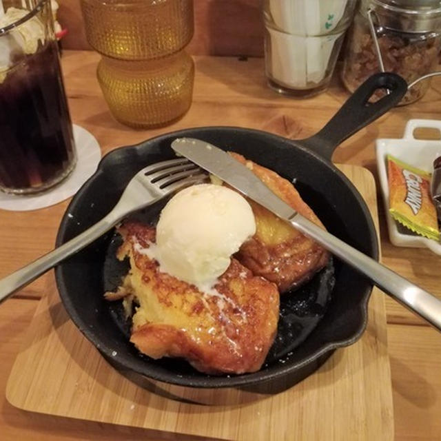 スパイスカレーの旨い店でフレンチトーストなど食べてみる( ﾟДﾟ)