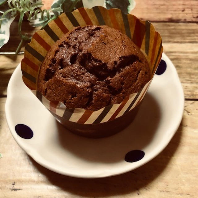 簡単☆混ぜるだけ♫HМで板チョコカップケーキ