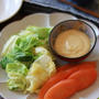 今日の副菜『蒸し野菜の辛子味噌マヨディップ』