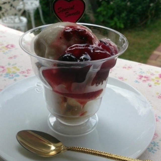 夏はやっぱり、アイスパフェ！