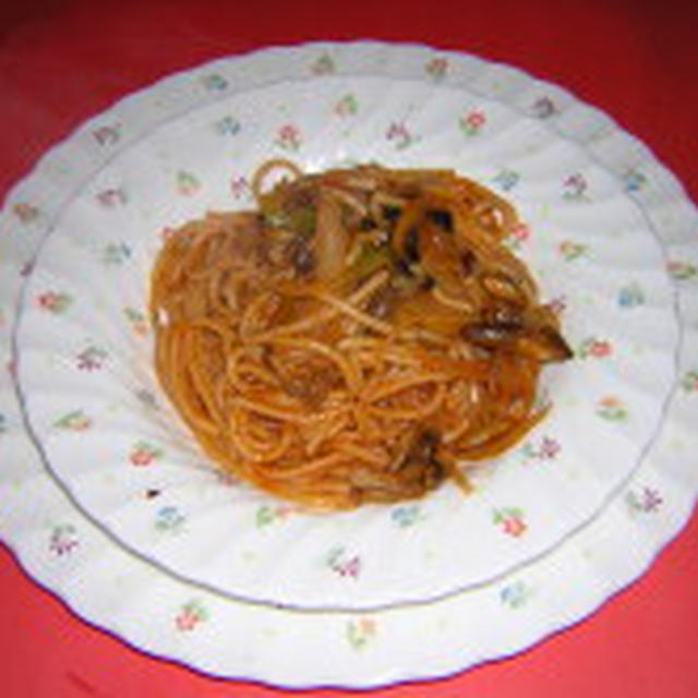 スパゲッティ・ナポリタンとスパゲッティ・ミートソース