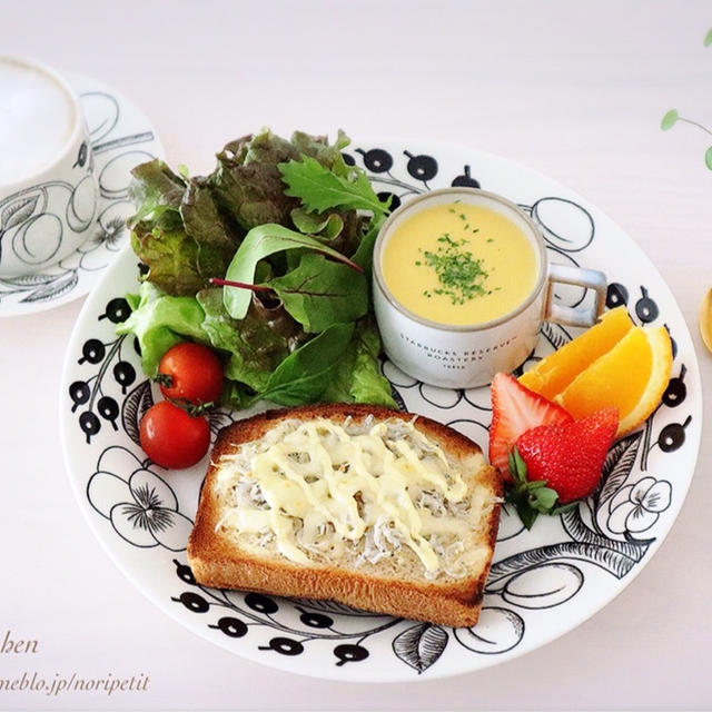 <5分でパパッと朝ごはん>しらすトーストdeワンプレート♡
