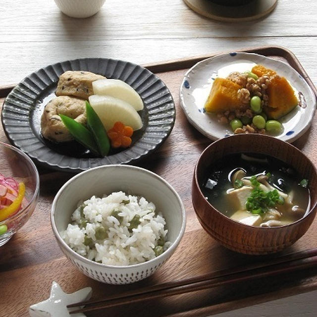 ストウブで、ツタンカーメン豆の豆ごはん・・・まずは炊き立てを♪