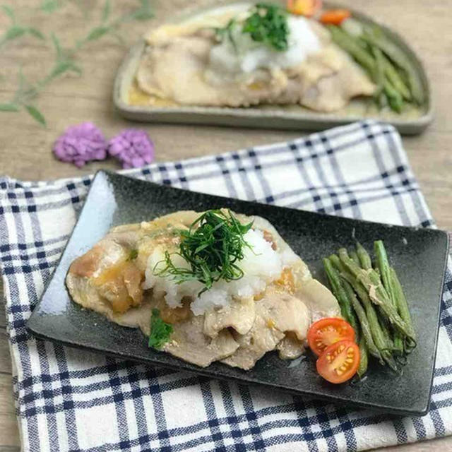 【レシピ】火を使わず、レンジで作る豚肉の梅しそおろし蒸し