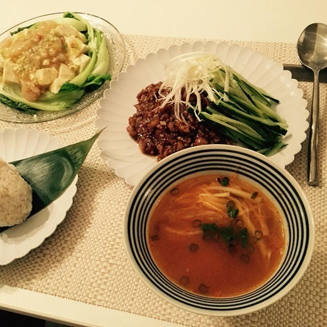 ジャージャー麺とか