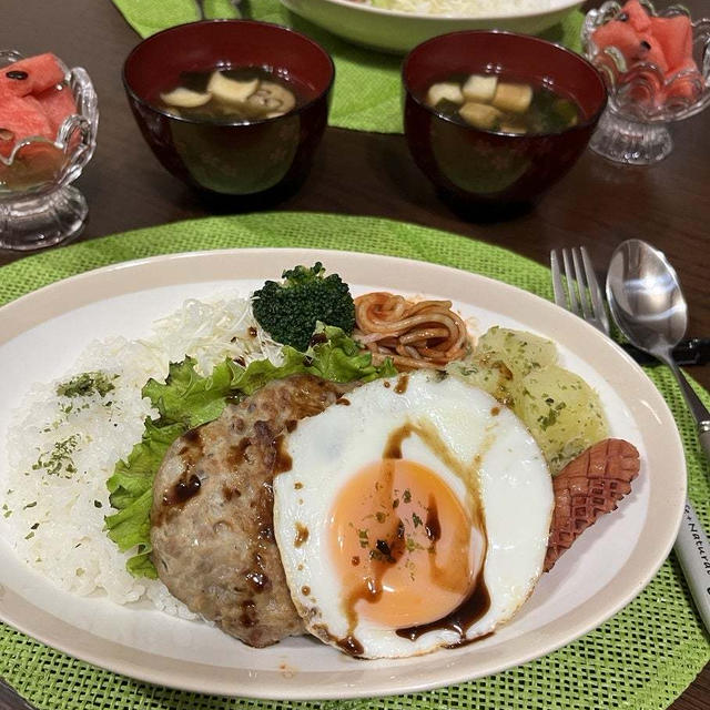 【おうちごはん】息子も旦那も絶対に喜ぶ！【ロコモコ丼de夕食】と。【おつまみ】と。味玉作ったぁ～