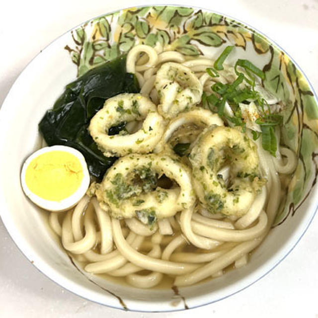 イカの天婦羅うどん