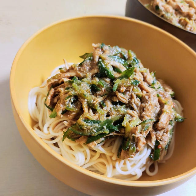 棒棒鶏素麺【棒棒鶏とそうめんのまぜそば】