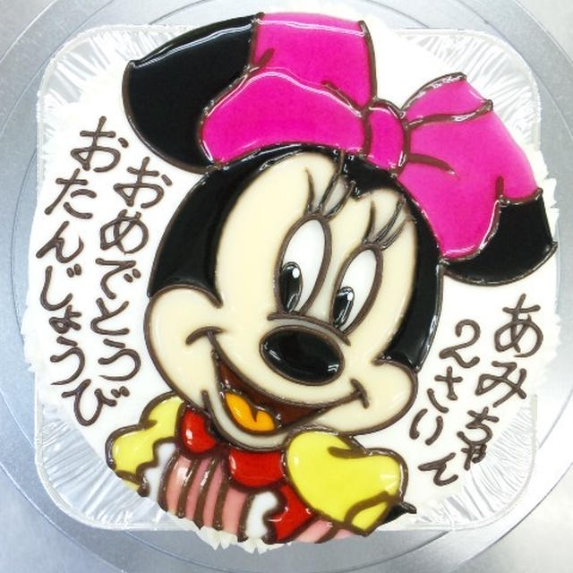 「ミニーマウス」のイラストケーキです(*^^*)♪