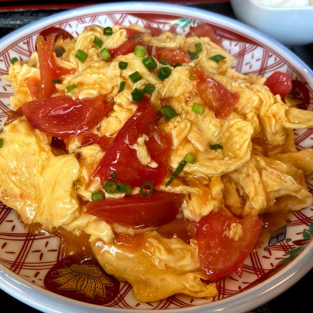本場の本格絶品汁なし坦々麺は完全手作り刀削麺@四川中華料理、東京本郷