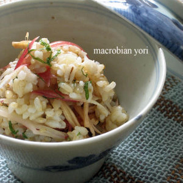 ★美肌効果も　押し麦玄米香味ご飯　