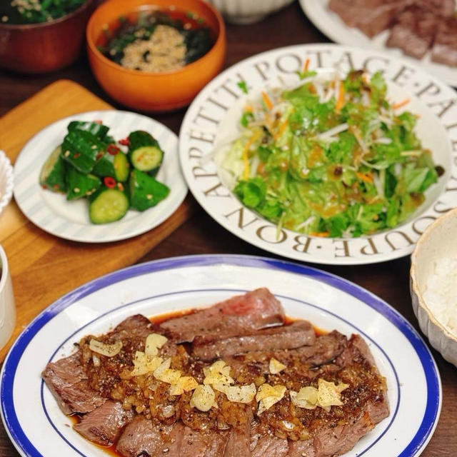 玉ねぎとにんにくたっぷりで食欲そそる！お肉も白飯も進ませる、お肉料理におすすめの絶品ソース！