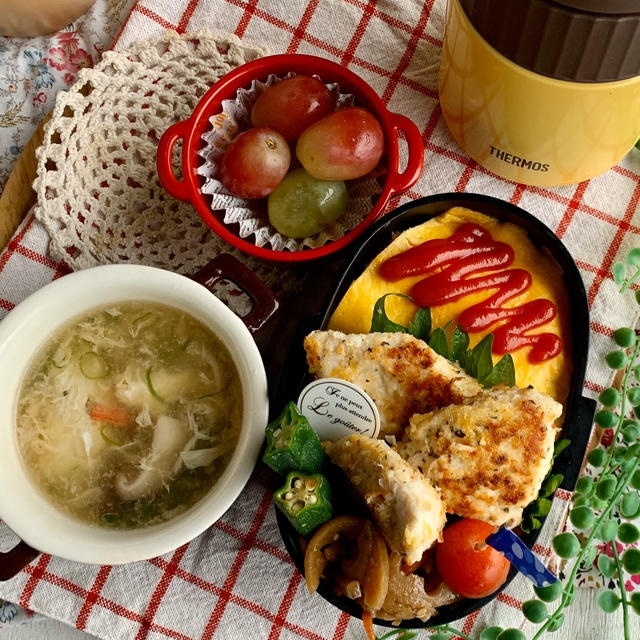 ＊今日の塾弁！オムライス弁当と娘作のおやつ＊