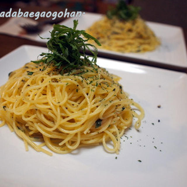 アンチョビと大葉のパスタと新じゃがのアンチョビ炒め