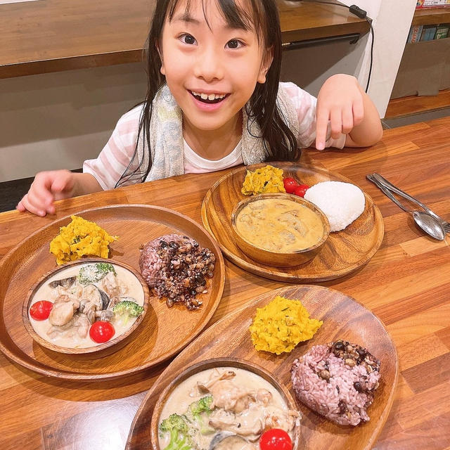 煮物から10分でカレーとサラダにリメイクです！！