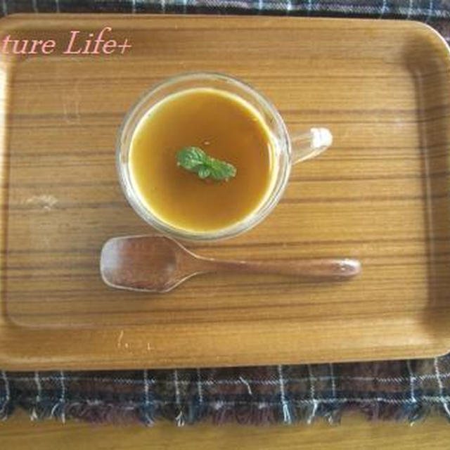 バニラ風味ミルクティーのブランマンジェ〜紅茶カラメルソース