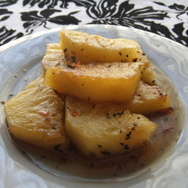 パイナップルのチリとミントソース【Chilli and Mint Pineapple】