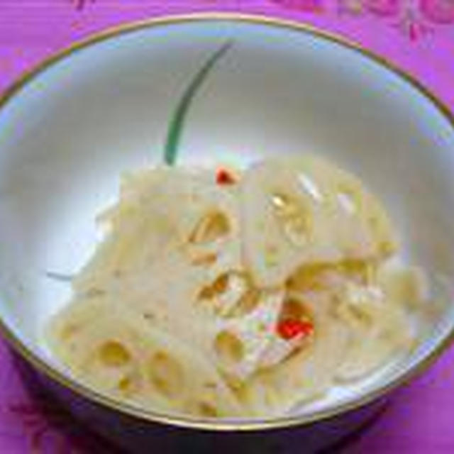 ピリ辛蓮根の酢の物☆