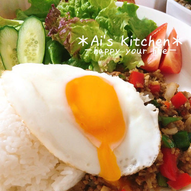 生バジルがなくても大丈夫♡おうちで手軽にカフェレシピ＊簡単ガパオご飯♡