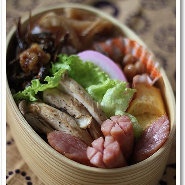 鶏と舞茸のガリマヨ焼き弁当とひとりランチ