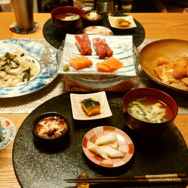 久々のダンナごはん　かつとじと野菜炒め