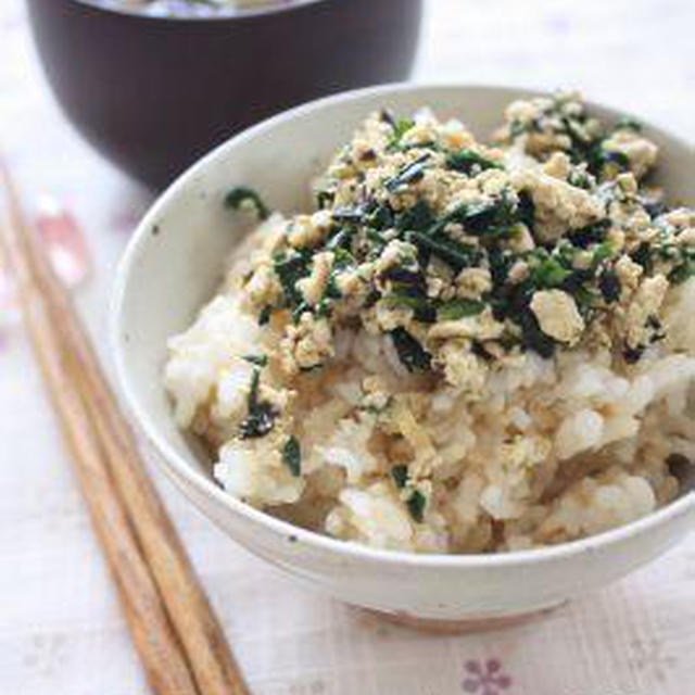 豆腐そぼろのニラ海苔ふりかけ